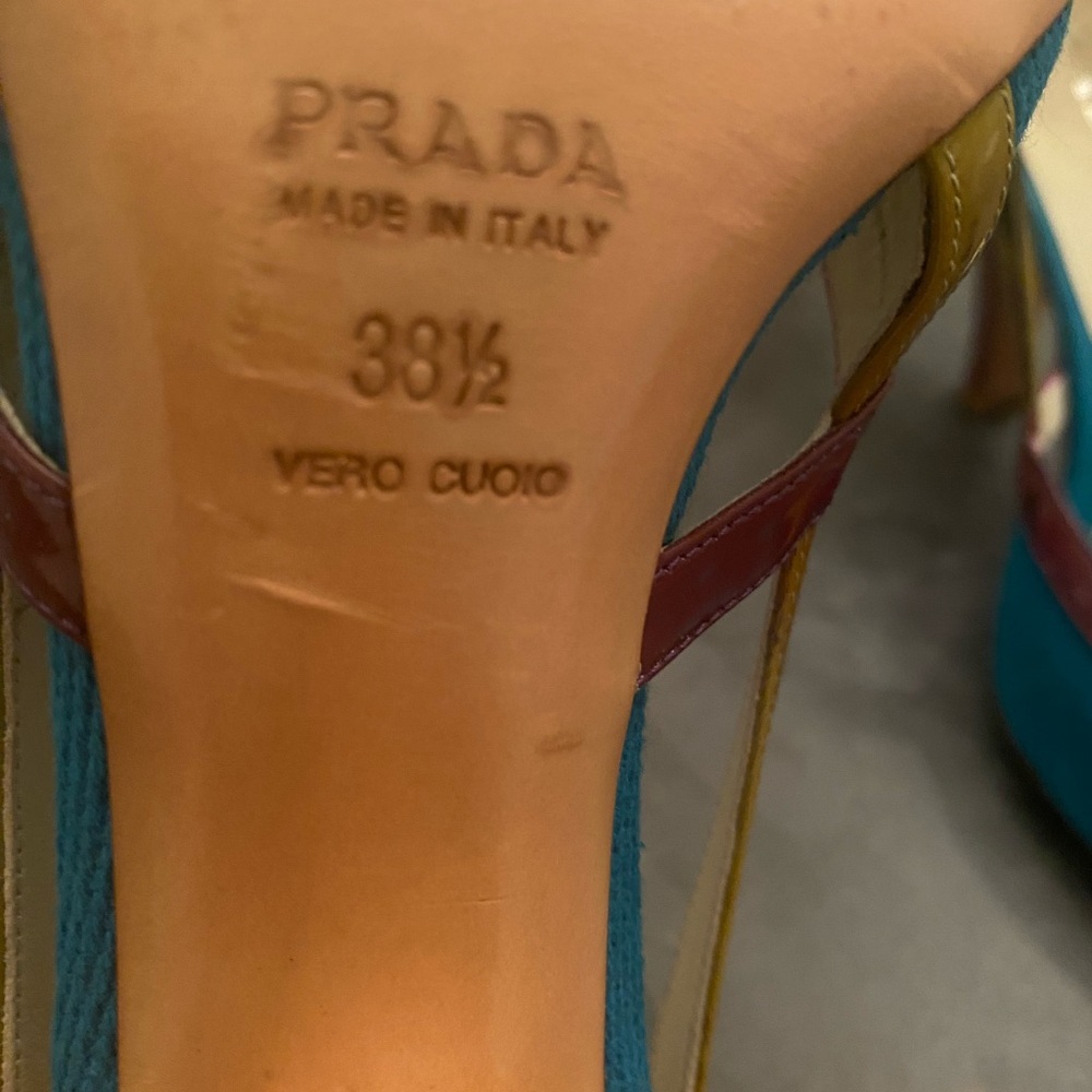 Prada Blue and Yellow Heels with Modern Design - Picture 8 of 12